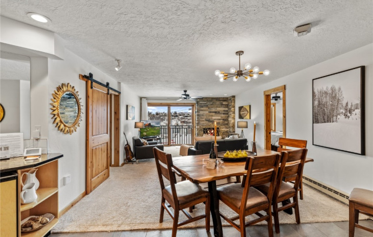 2420 Ski Trail Lane Photo