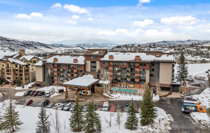 2420 Ski Trail Lane Photo