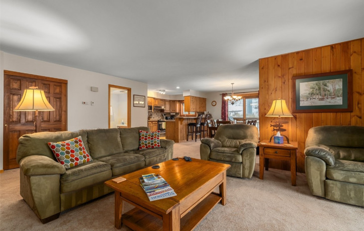 2400 Ski Trail Lane Photo