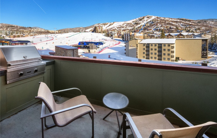 2250 Apres Ski Way Photo