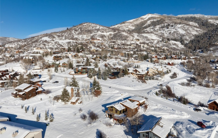 3185 Apres Ski Way Photo