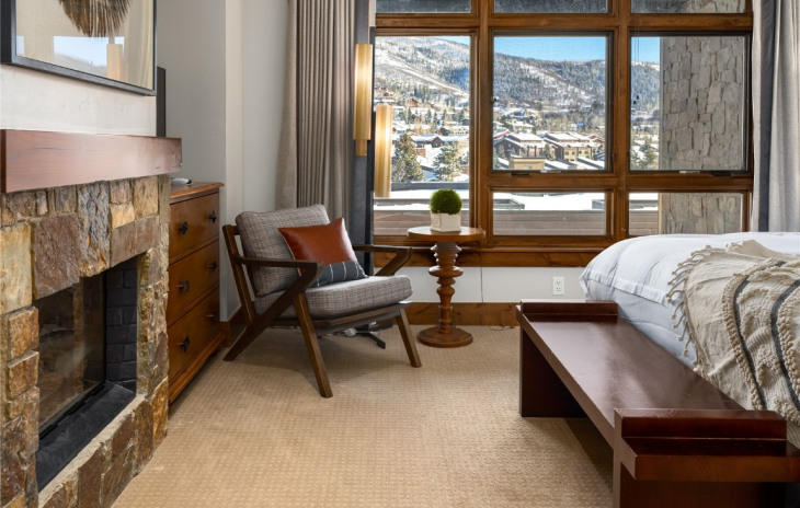 2250 Apres Ski Way Photo