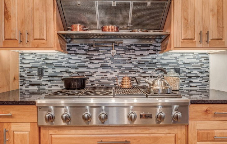 1551 Thistlebrook Lane Photo