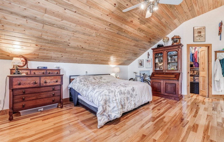 1551 Thistlebrook Lane Photo