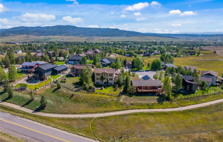 27355 Winchester Court Photo