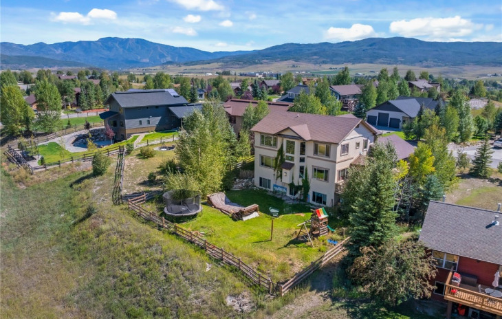 27355 Winchester Court Photo