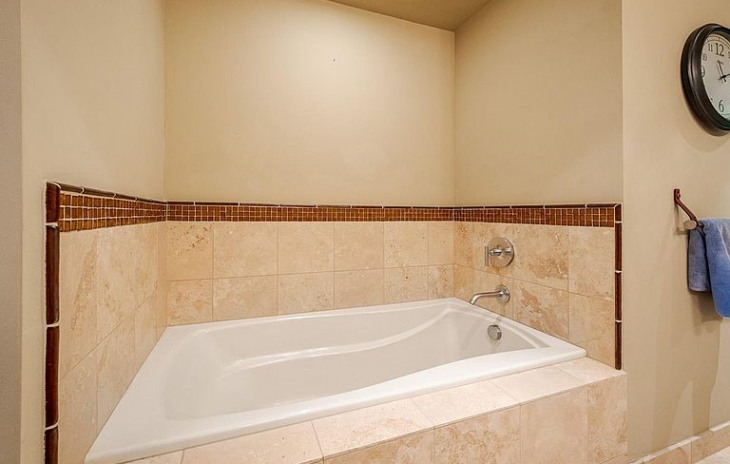 601 Lincoln Avenue Photo