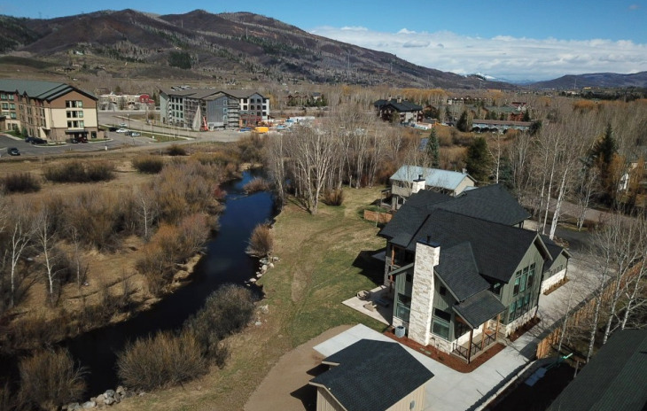 3399 Stone Lane Photo