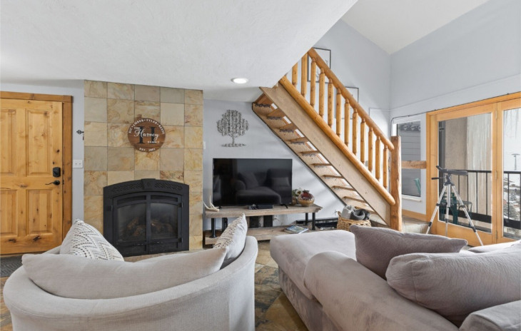 1805 River Queen Lane Photo