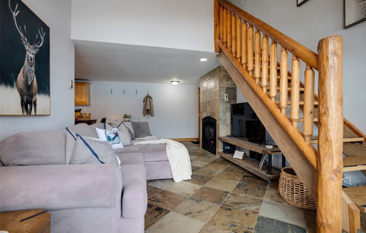 1805 River Queen Lane Photo