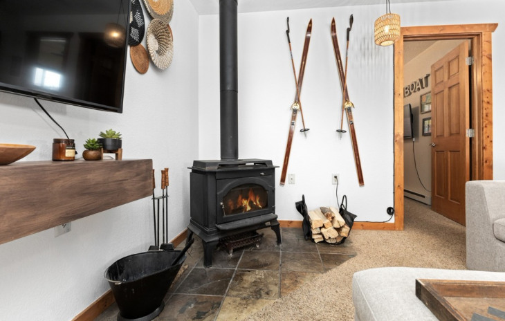 127 Oak Ridge Circle Photo