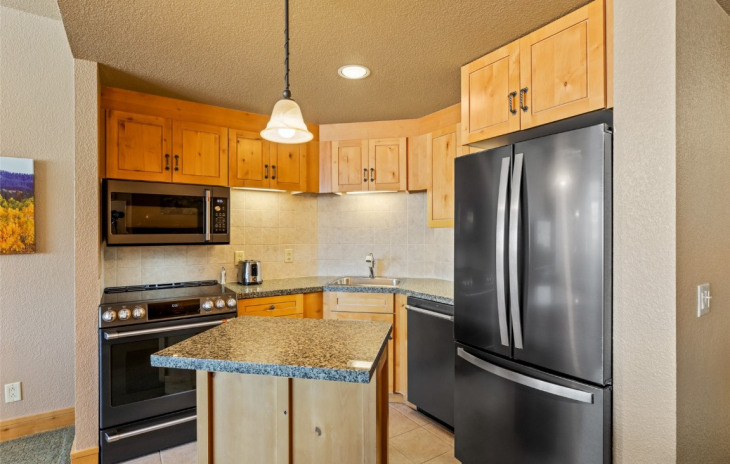 2300 Mount Werner Circle Photo