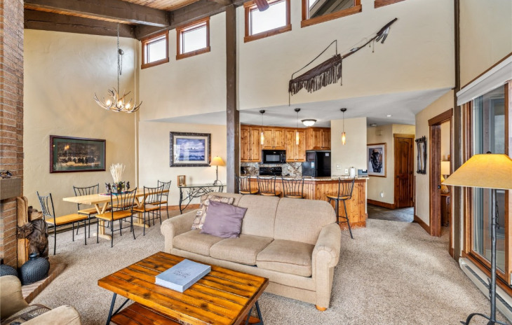 2700 Village Drive Photo