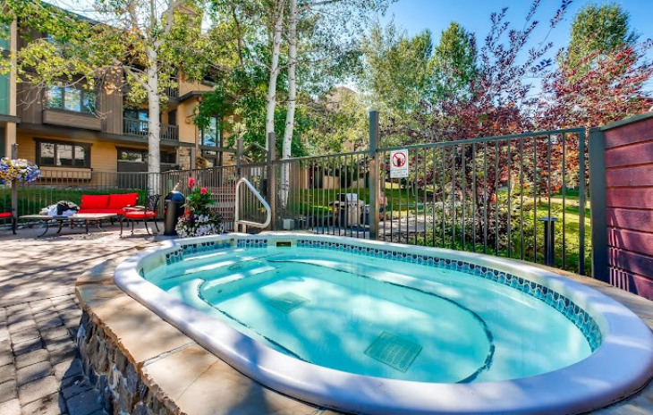 2335 Apres Ski Way Photo