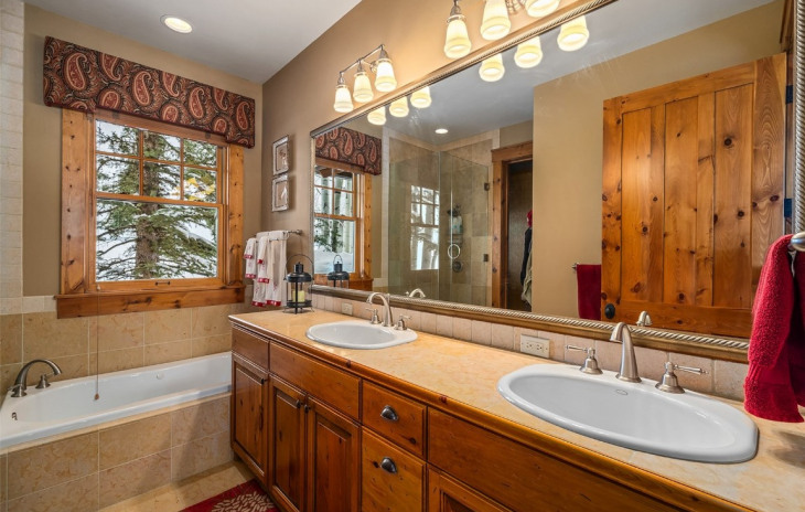 30495 Lake Shore Trail Photo