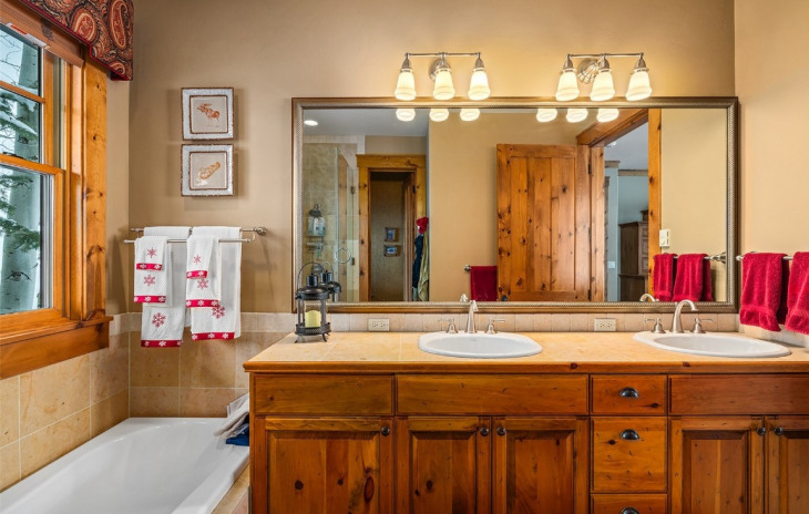 30495 Lake Shore Trail Photo