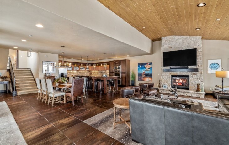 2330 Val Disere Circle Photo