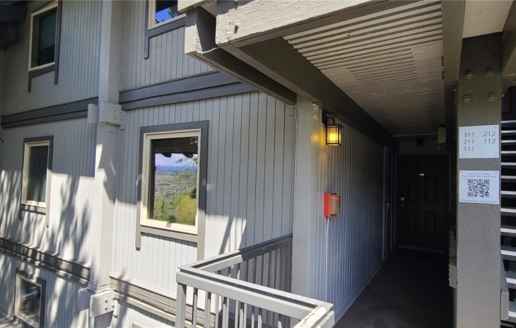 2590 Longthong Road Photo