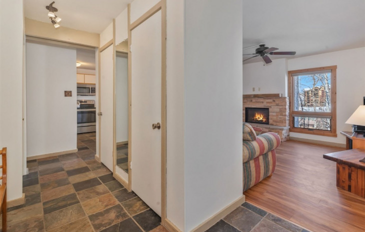 2590 Longthong Road Photo