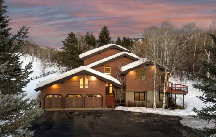 830 Fox Lane Photo