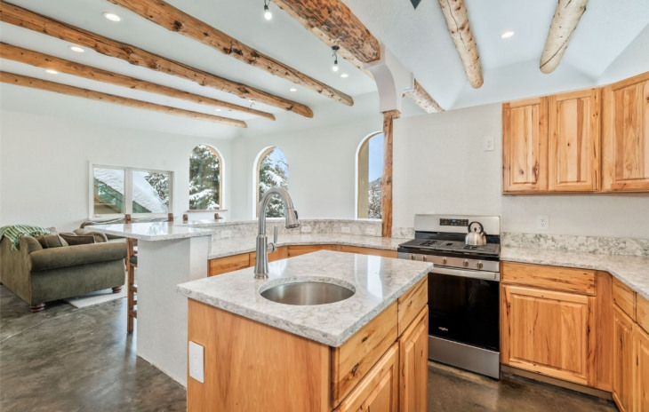 434 Oak Street Photo