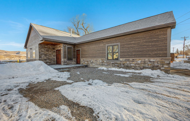 527 E Lincoln Avenue Photo