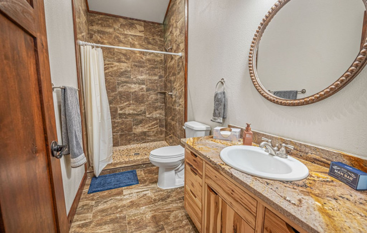 527 E Lincoln Avenue Photo