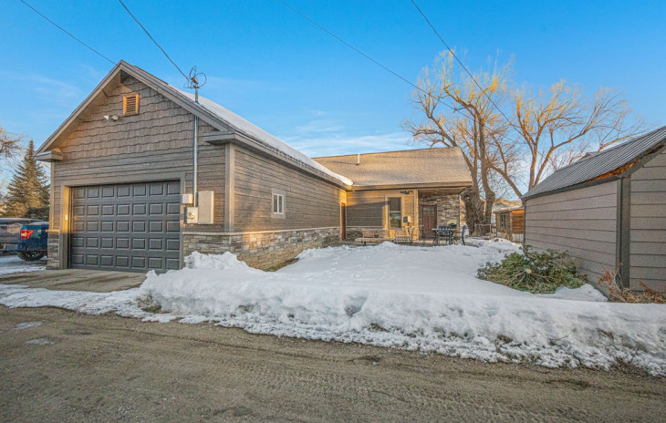 527 E Lincoln Avenue Photo