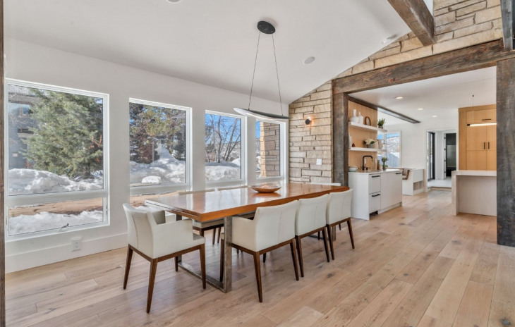 24 Maple Street Photo