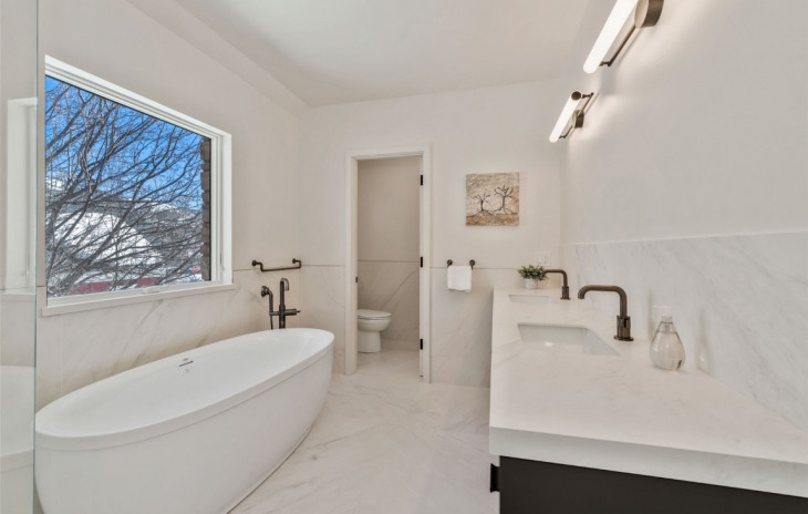 24 Maple Street Photo