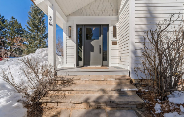 24 Maple Street Photo