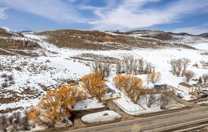 20730 W Us Highway 40 Photo