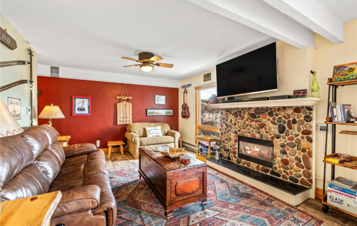 2626 Longthong Road Photo