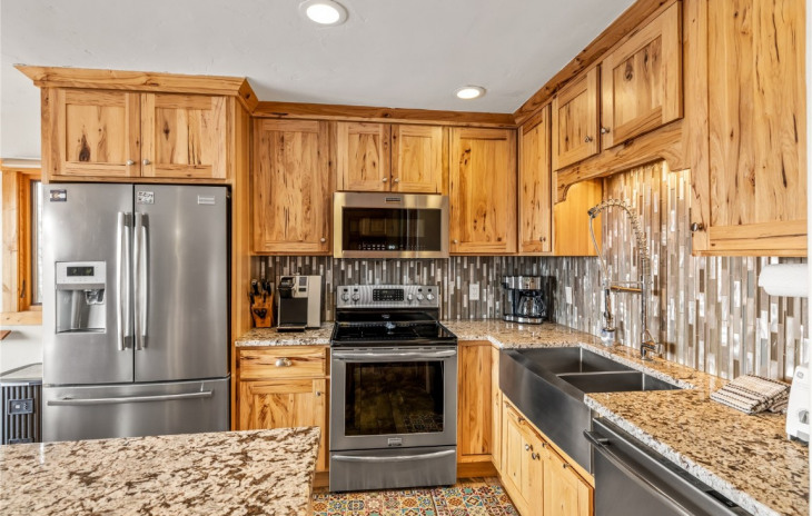 2626 Longthong Road Photo