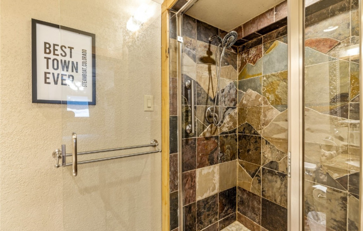 2626 Longthong Road Photo