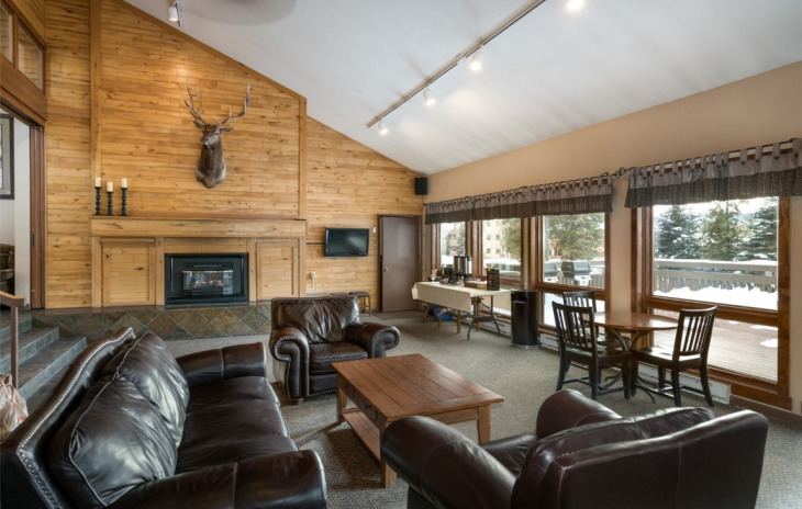 2700 Village Drive Photo