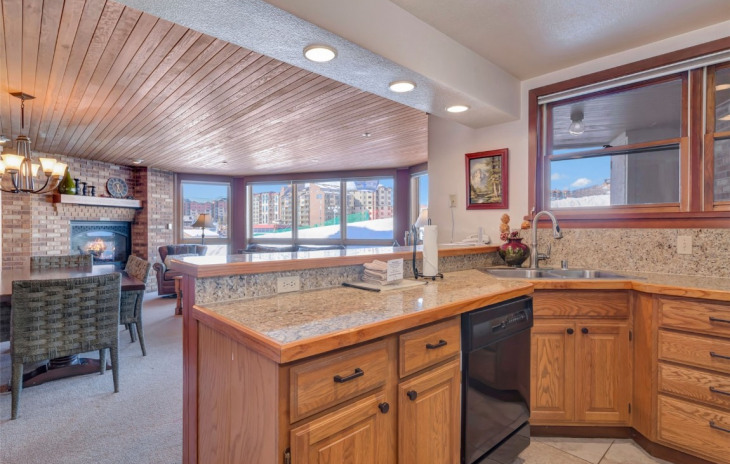 2306 Ski Trail Lane Photo