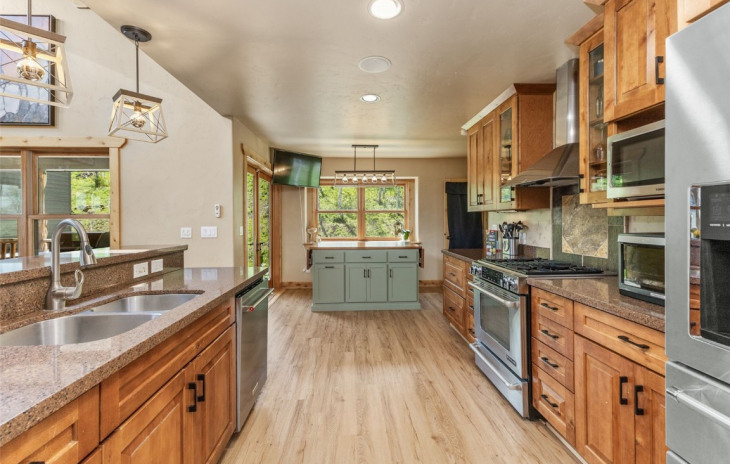 26010 Old Springs Road Photo