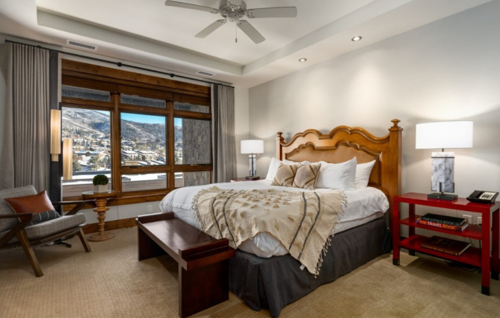 2250 Apres Ski Way Photo