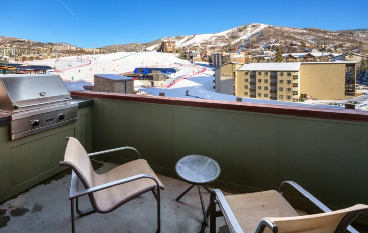 2250 Apres Ski Way Photo