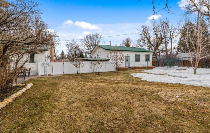 399 E Jefferson Avenue Photo