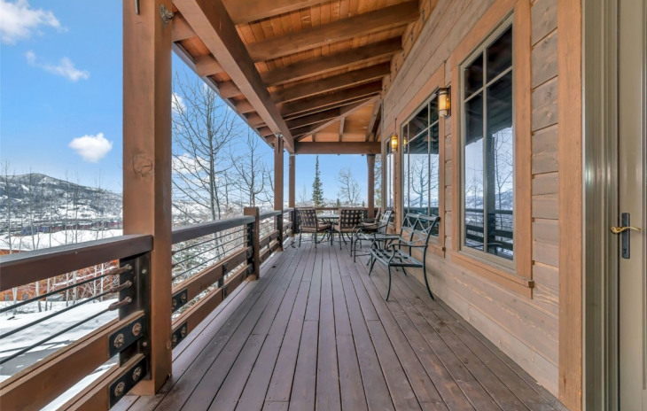 2542 Ski Trail Lane Photo