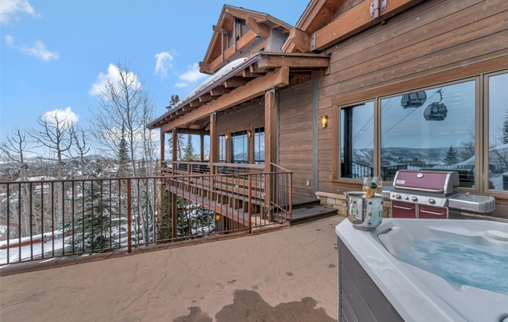 2542 Ski Trail Lane Photo