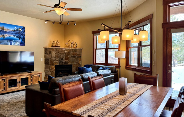 1579 Moraine Circle Photo