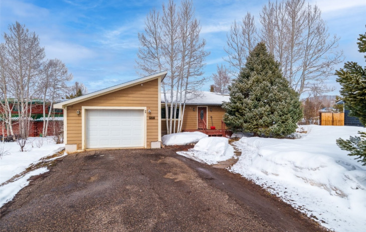 40519 Steamboat Drive Photo