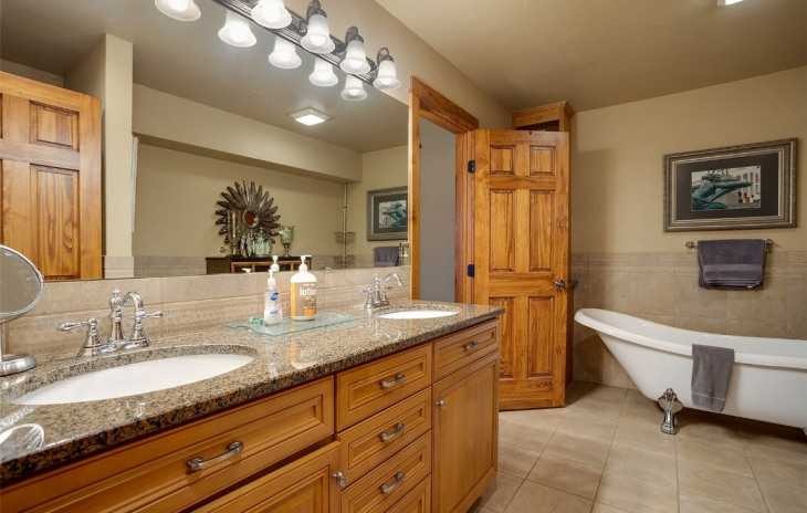 2885 Chinook Lane Photo