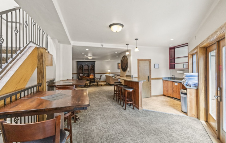 2305 Apres Ski Way Photo