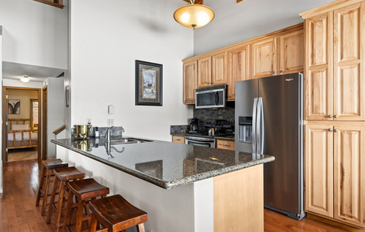 2305 Apres Ski Way Photo