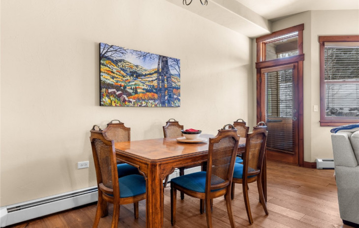 1540 Moraine Circle Photo