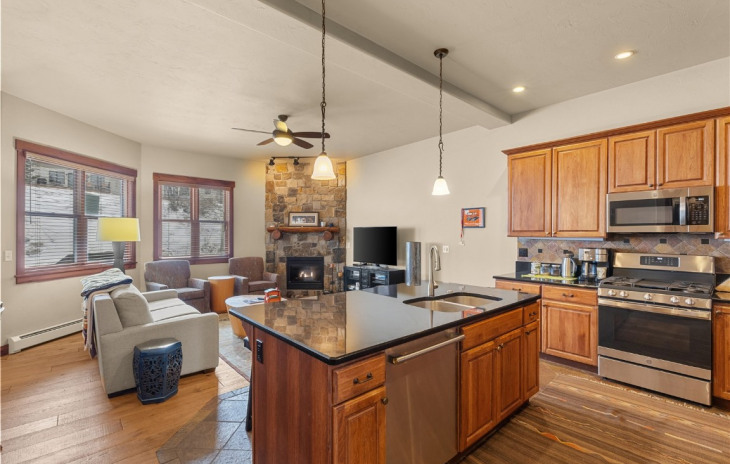 1540 Moraine Circle Photo